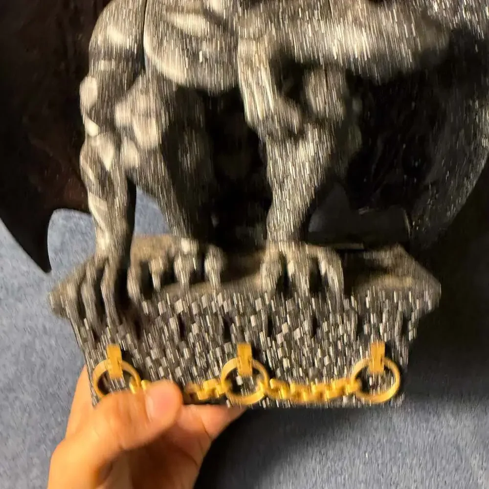 Disney Gargoyles Animated Goliath Motion-Activated Statue